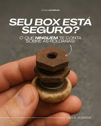Roldana de box de banheiro desgastada e enferrujada